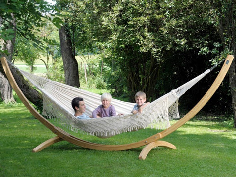 A luxury wooden arc hammock frame adds a touch of class to any space. It is elegant, sturdy and durable. Suitable for most hammocks. For outdoor or inside use.